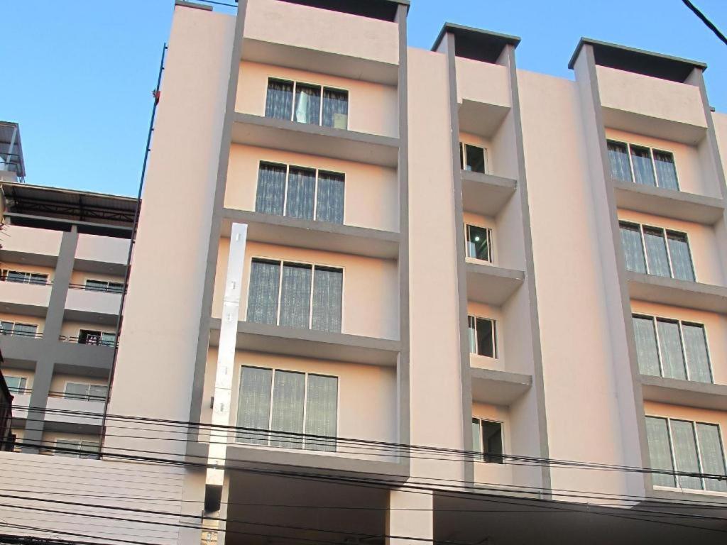 Buddy Place Bangkok Exterior photo